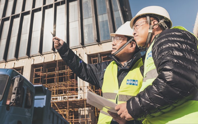 img_celebrating-the-dragon-680x425