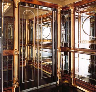 1995 - Elevator in Kremlin