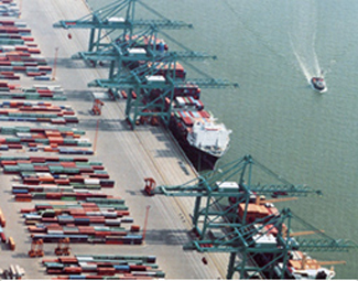 2005 - Cargotec harbour cranes